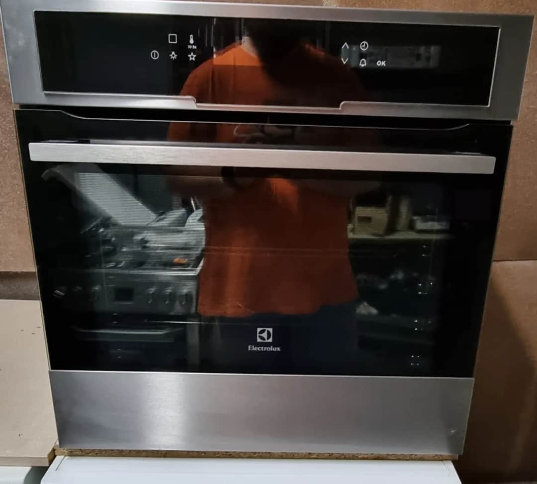 Jaki piekarnik do zabudowy wybrać: poradnik świadomego kupującego 2025