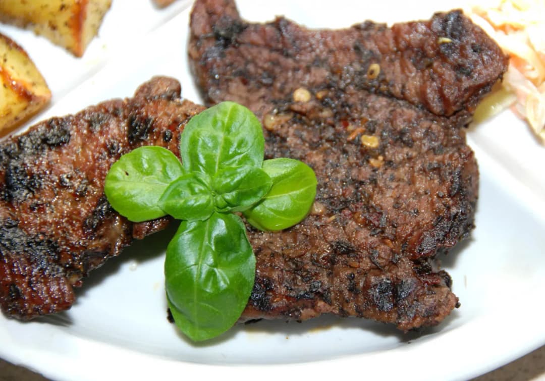 Idealne steki wołowe z grilla: mistrzostwo smaku w 5 krokach