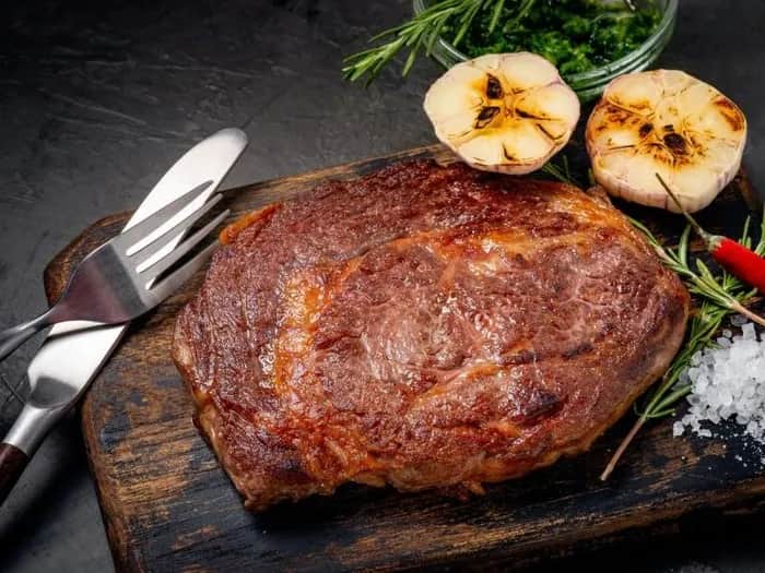 Jak upiec karkówkę w piekarniku: najlepsze wskazówki na soczyste mięso