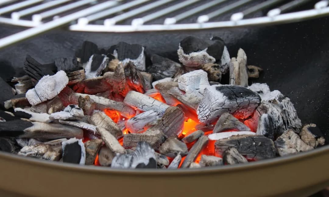 Brykiet drzewny do grilla: Rewolucyjny sposób na perfekcyjne barbecue bez wpadek